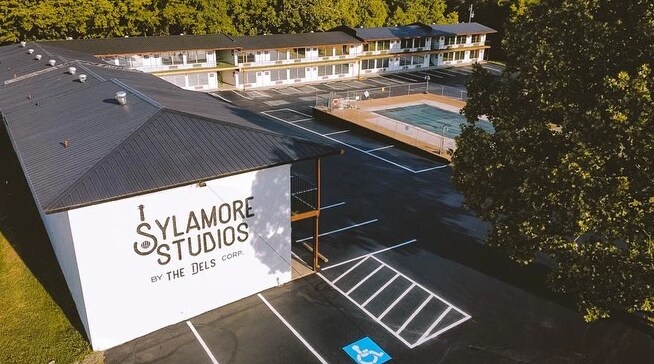 Building Photo - 428 Sylamore Ave