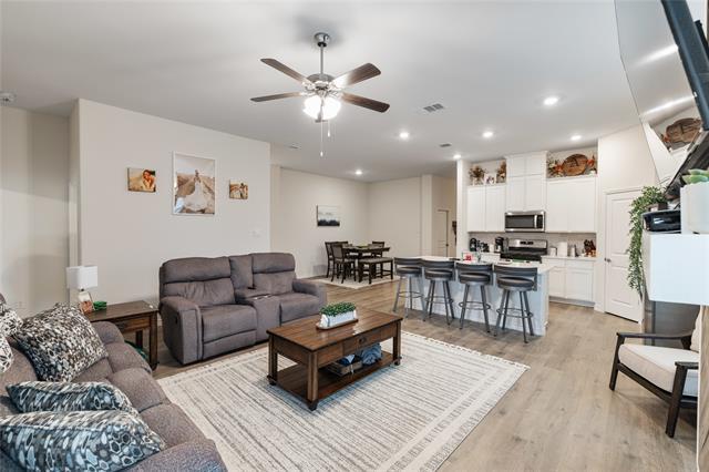 Building Photo - 3023 Moccasin Ln