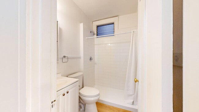 Building Photo - 420 Ellis St