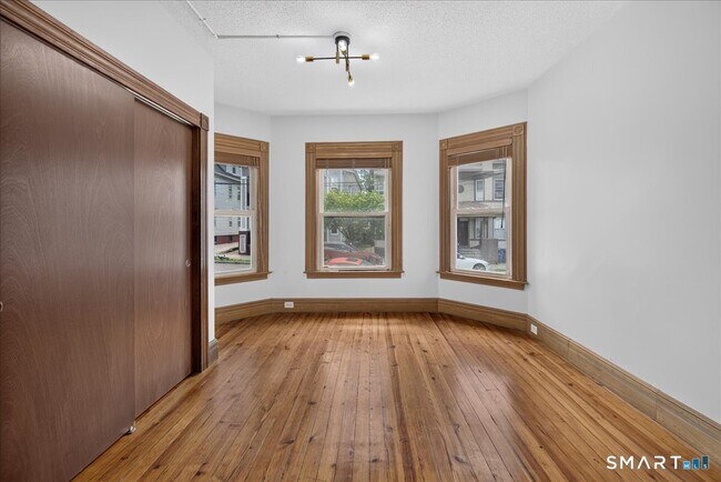 Building Photo - 35 Tilton St