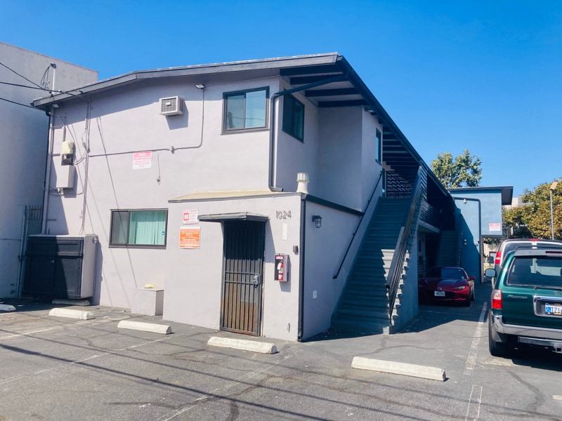 Building Photo - 1024 Pico Blvd