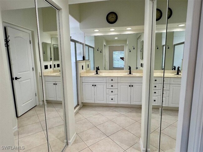 Building Photo - 8116 Ibis Cove Cir