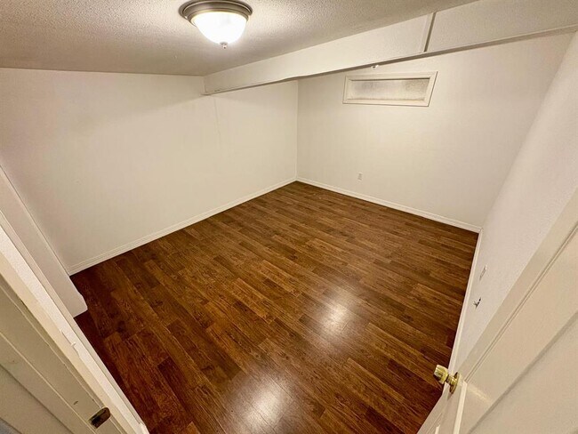 Building Photo - 5213 Tucker Hill Ln