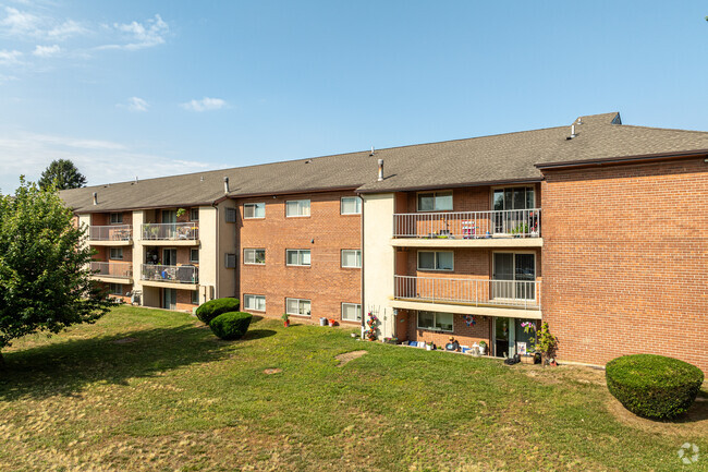 Building Photo - Governor Sproul