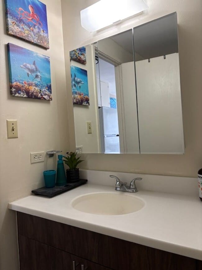 Building Photo - MAKAHA SURFSIDE