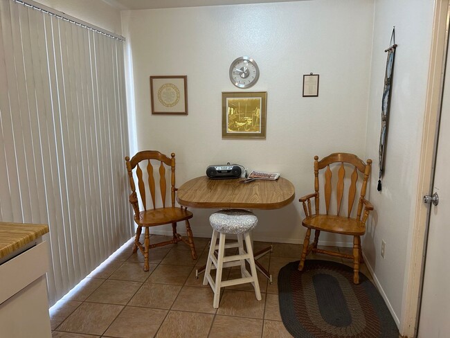 Building Photo - Furnished Rental in Cottonwood Country Clu...