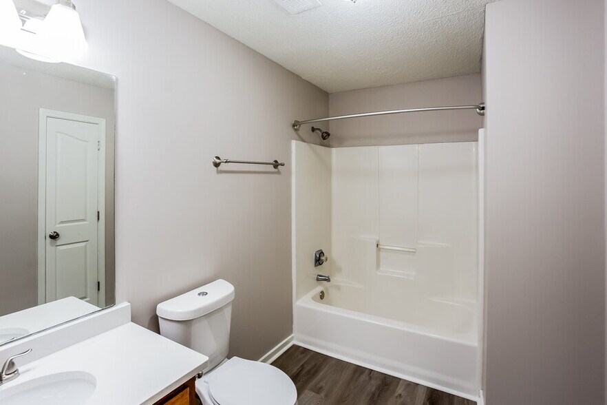 Building Photo - 7163 Windsor Dr