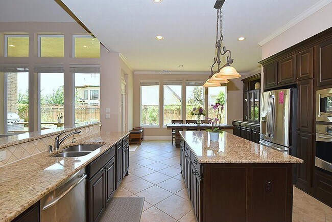 Building Photo - 18908 N Bee Cave Springs Cir