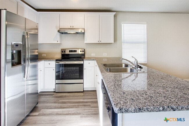 Building Photo - 1915 Chiffchaff