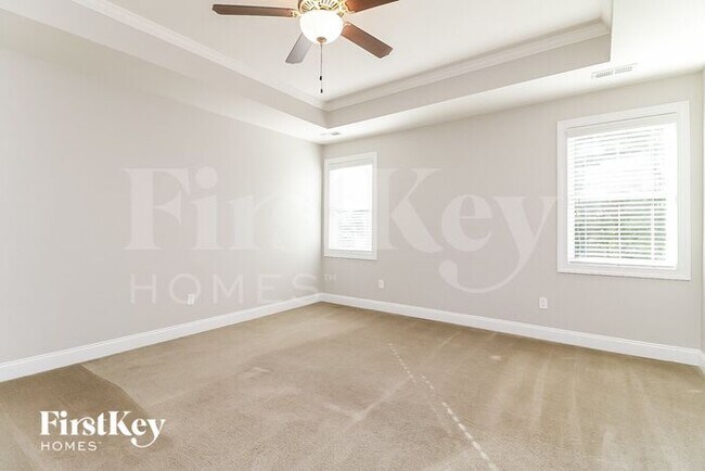 Building Photo - 157 Hawkesburg Dr