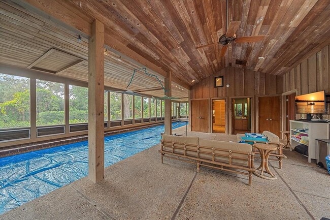 Building Photo - 3348 Old Oak Dr