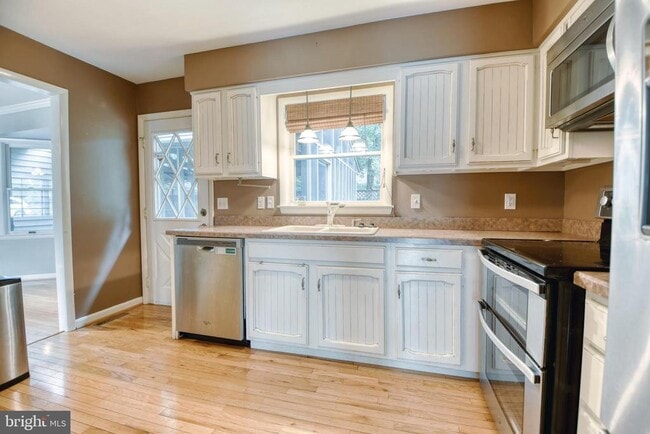 Building Photo - 800 Baltimore Annapolis Blvd