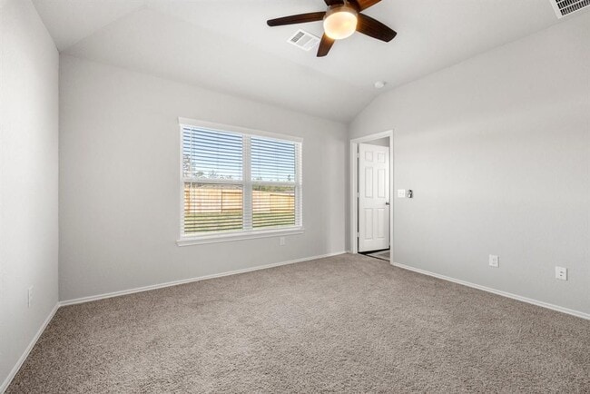 Building Photo - 5808 Begonia Ct