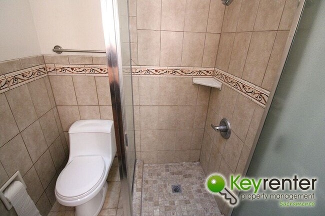 Building Photo - 3429 Braeburn St