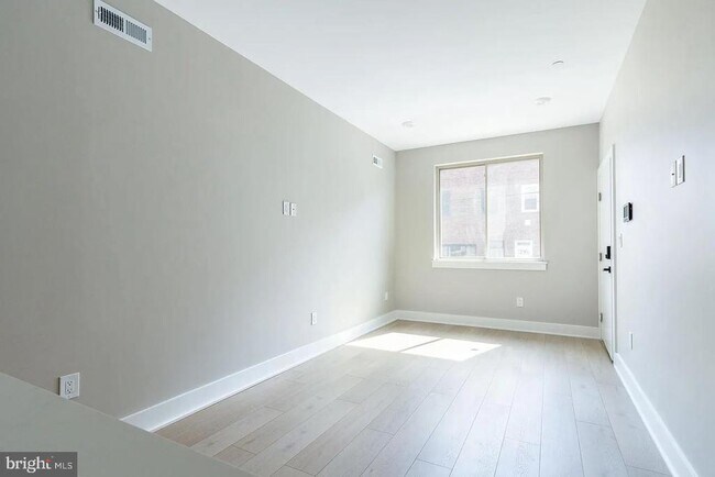 Building Photo - 2044 N 3rd St