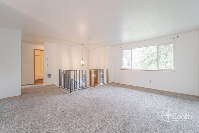 Building Photo - 106 W Beacon Hill Dr