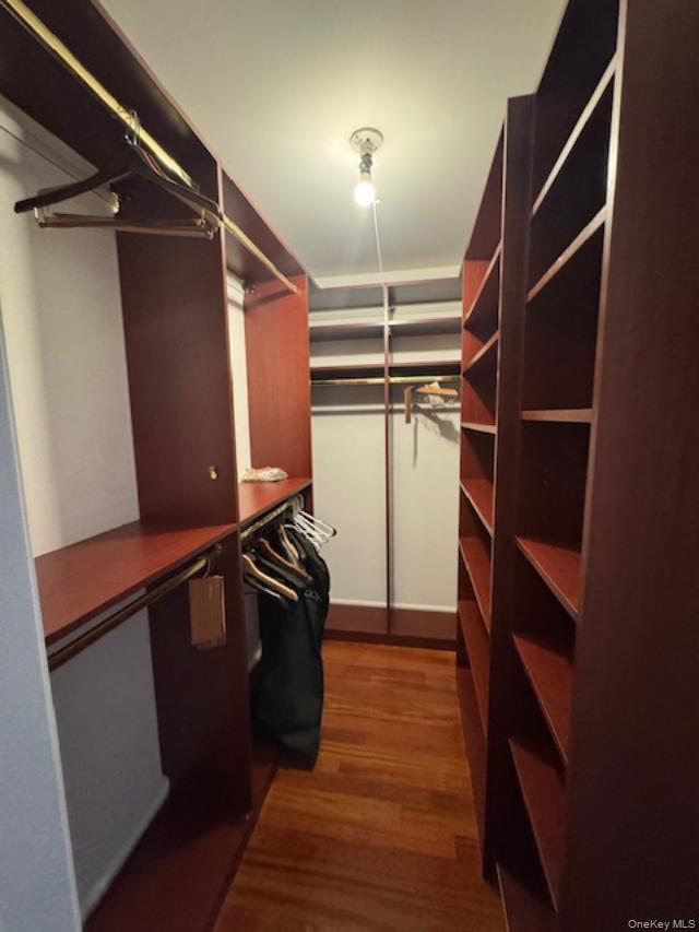 Building Photo - 5 Carman Ct