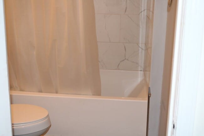 Building Photo - "Charming Furnished 2-Bedroom Home in Colu...