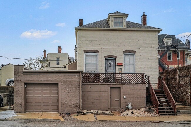 Building Photo - 1391 Woodbridge St