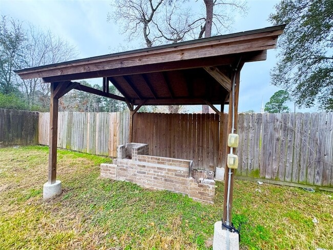 Building Photo - 918 Bolton Ct