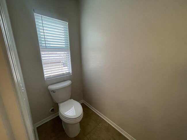 Building Photo - 37280 Parkway Dr