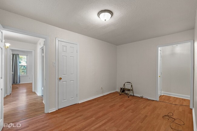 Building Photo - 6863 Washington Ln