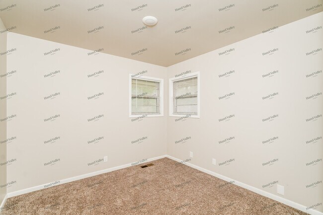 Building Photo - 8637 E 29th St