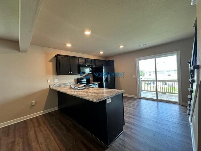 Building Photo - Maintained 3 Bed, 2.5 Bath House In Belton