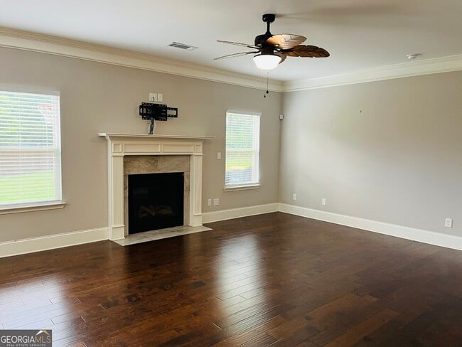 Building Photo - 1005 Vintage Ct
