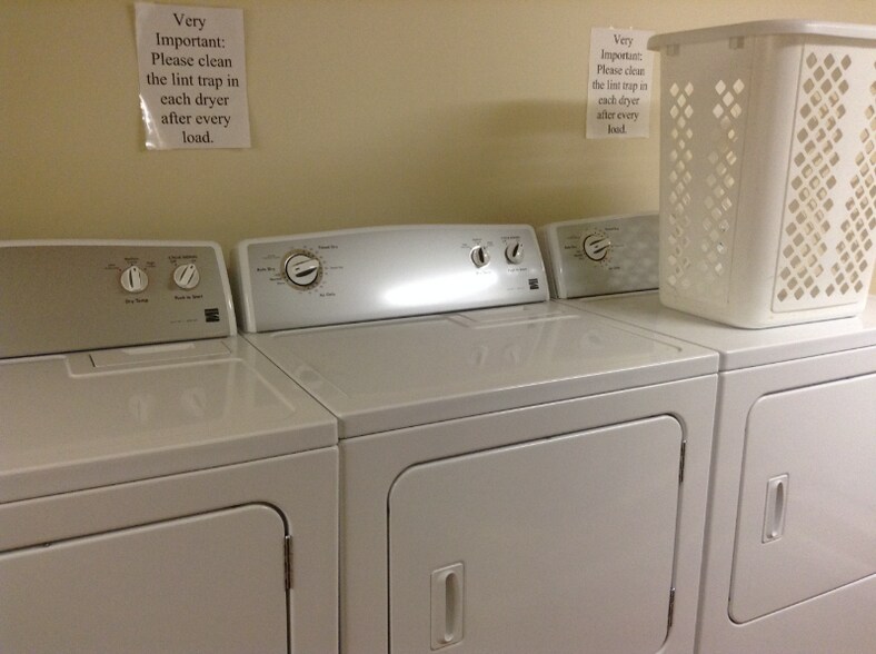 Building Photo - 15 E Read St