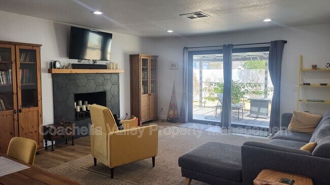 Building Photo - 52170 Avenida Ramirez