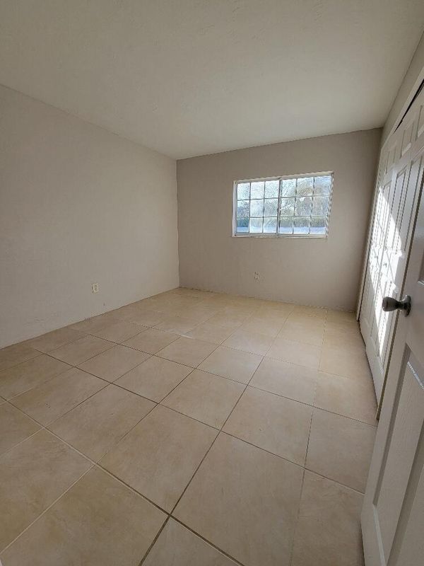 Building Photo - 104 Palm Beach Trace Dr