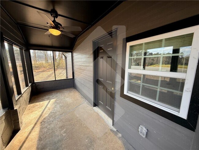 Building Photo - 3927 Dallas Acworth Hwy NW