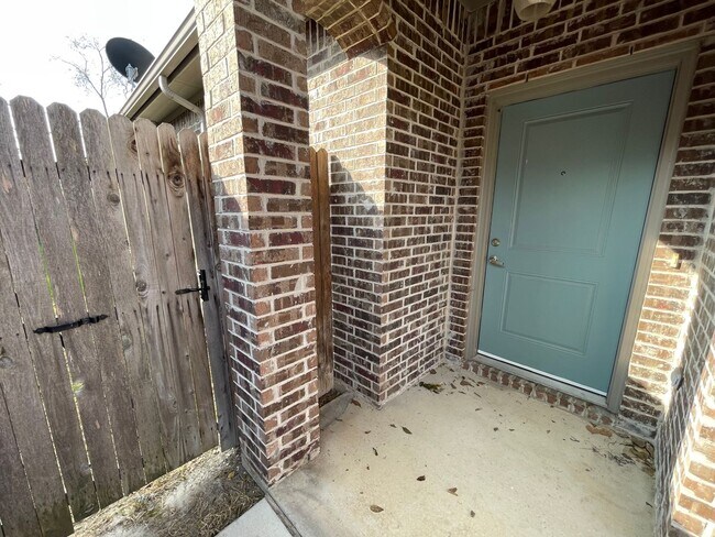 Building Photo - 8033-8035 Arbor