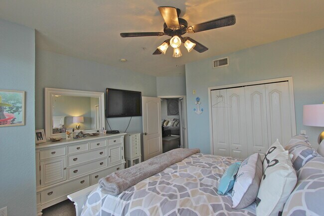 Building Photo - 11033 Legacy Blvd