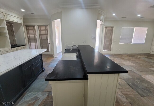 Building Photo - 9338 Wilderness Glen Ave