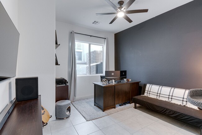 Building Photo - Charming Single-Story in Cadence with Fireplace & Entertainer’s Backyard!