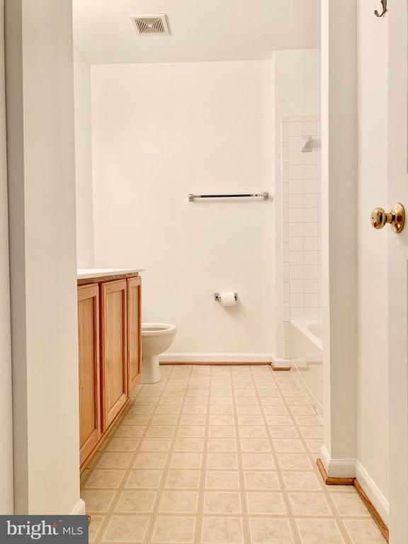 Building Photo - 8108 Horseshoe Cottage Cir