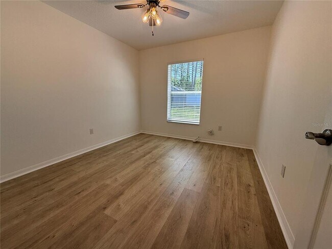 Building Photo - 2 Upland Pl