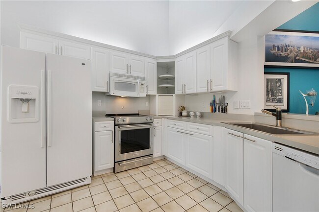 Building Photo - 8375 Excalibur Cir