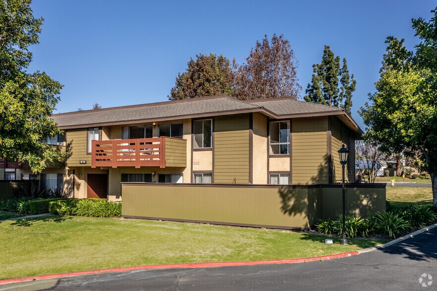 Foothill Village 450 W Foothill Blvd Pomona CA 91767 Apartment Finder