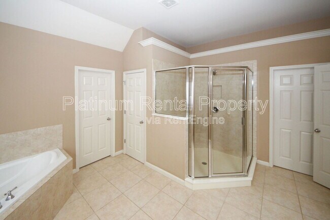 Building Photo - 4580 Wykeshire Ct