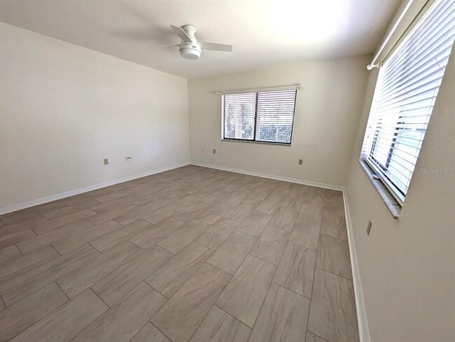 Building Photo - 6124 SW 35th Way