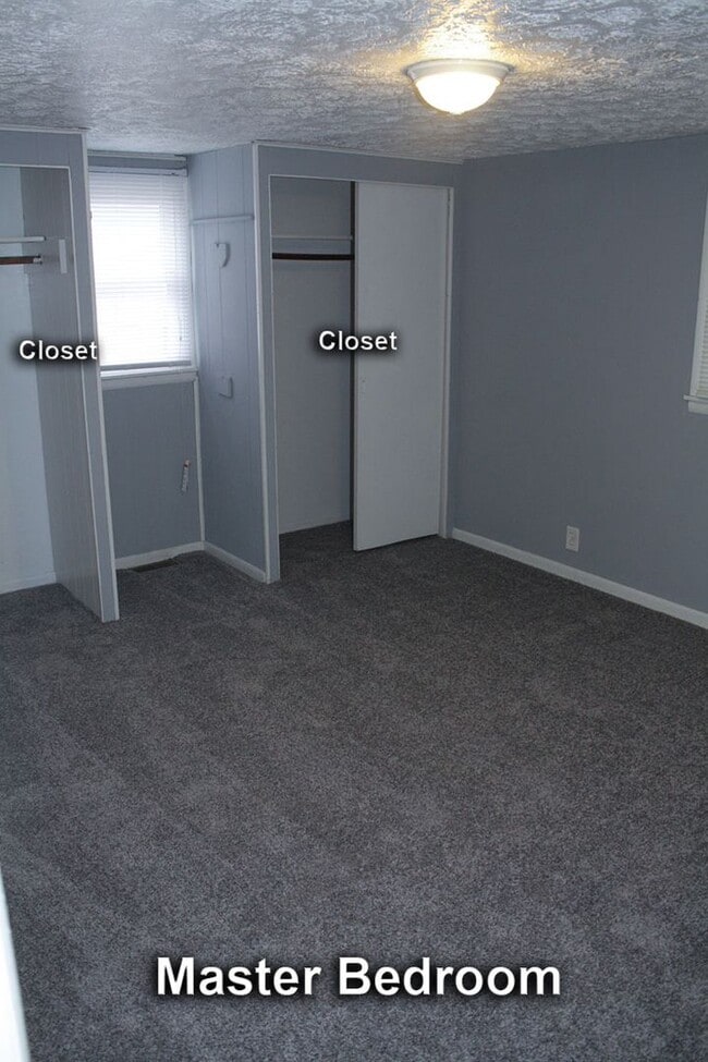 Building Photo - 2 bed 1 bath home with garage