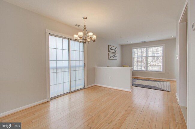 Building Photo - 2702 Stanton Rd SE