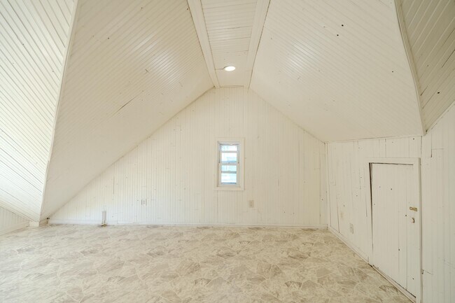 Building Photo - 3107 S 12th St