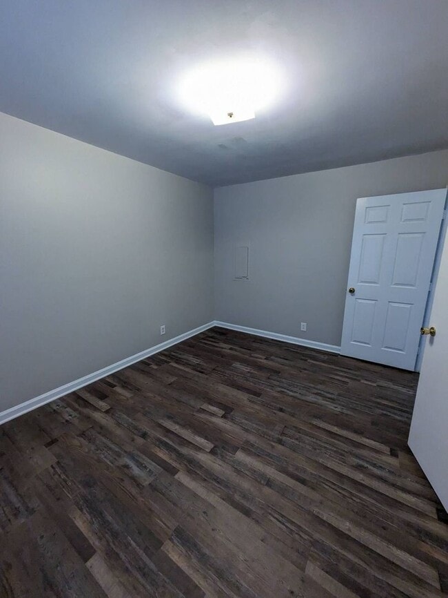 Building Photo - 4 Bedroom Pet Friendly Home For Rent With ...