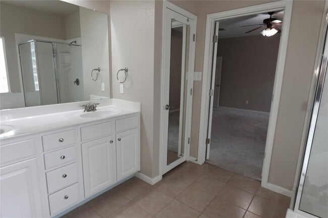 Building Photo - 1114 Boxwood Loop