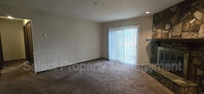 Building Photo - 3519 Shoaff Park River Dr