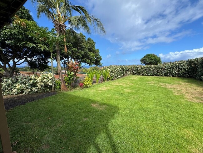 Building Photo - Kahana Ocean View Three bedroom/ Two Bath Unit